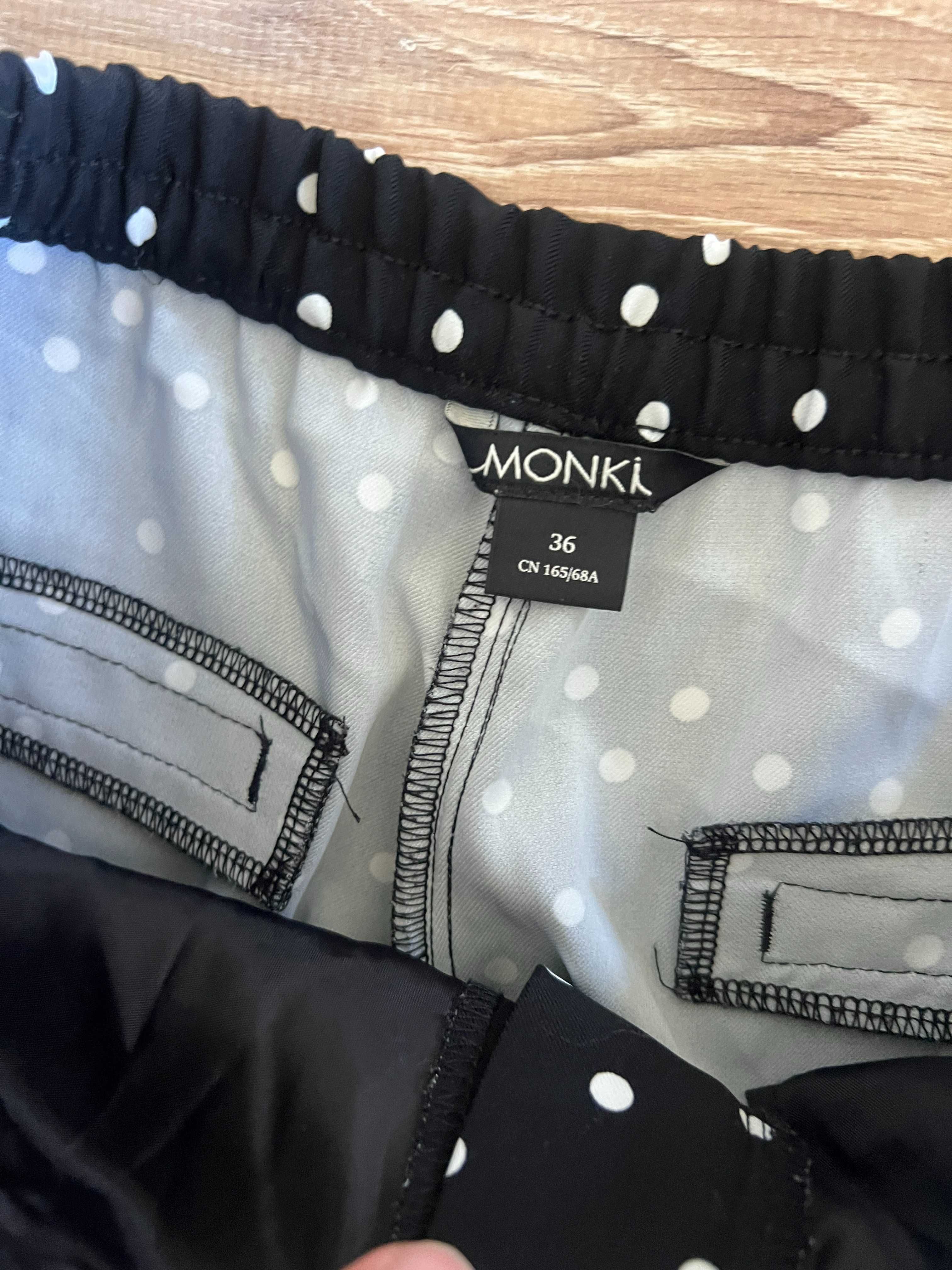 pantaloni dama Monki
