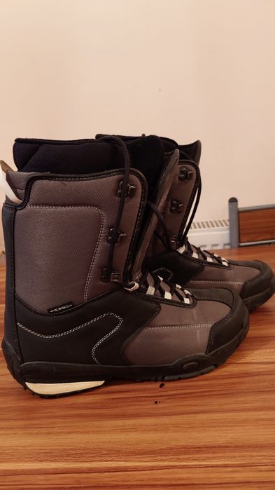 Boots snowboard Eskape nr.46 Eu