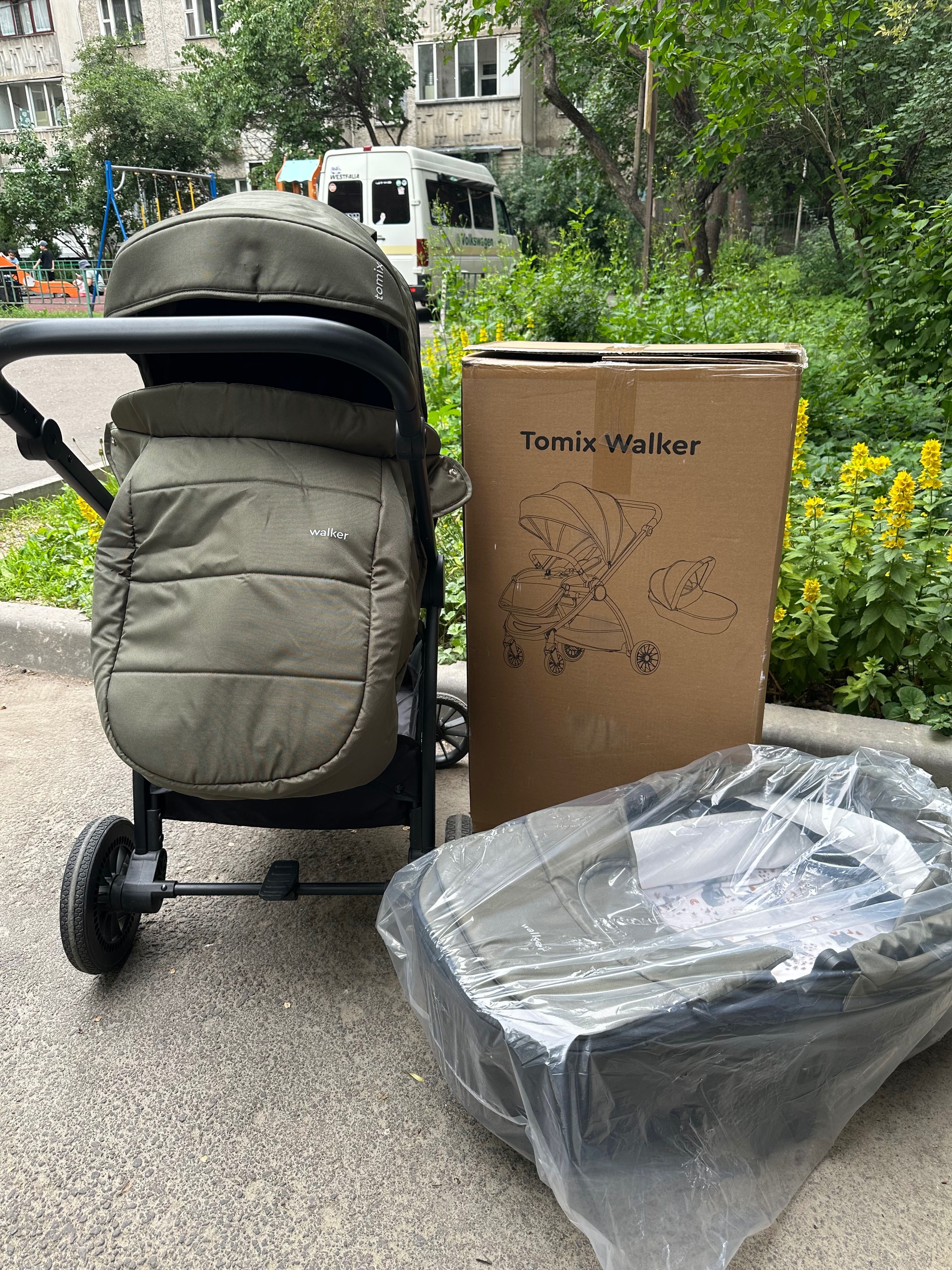 Продам коляску 2 в 1 Tomix Walker