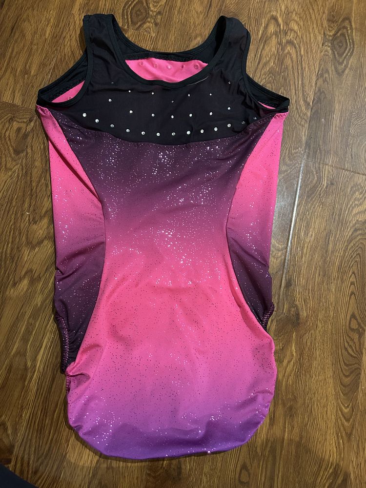 Lot 4 costume gimnastica xs-m