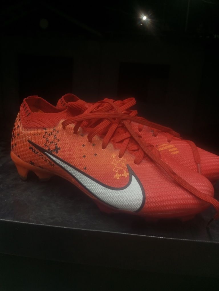 Продам бутсы Nike mercurial air zoom  размер 38