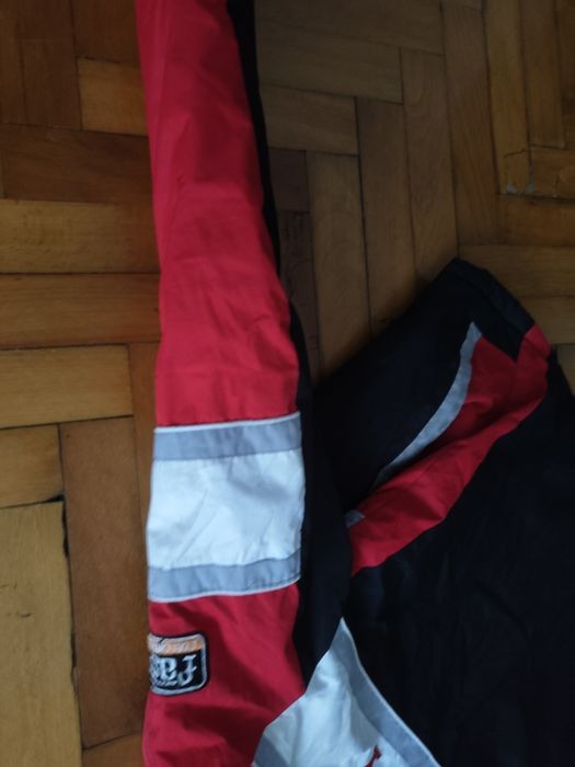 Vând geacă M RENAULT