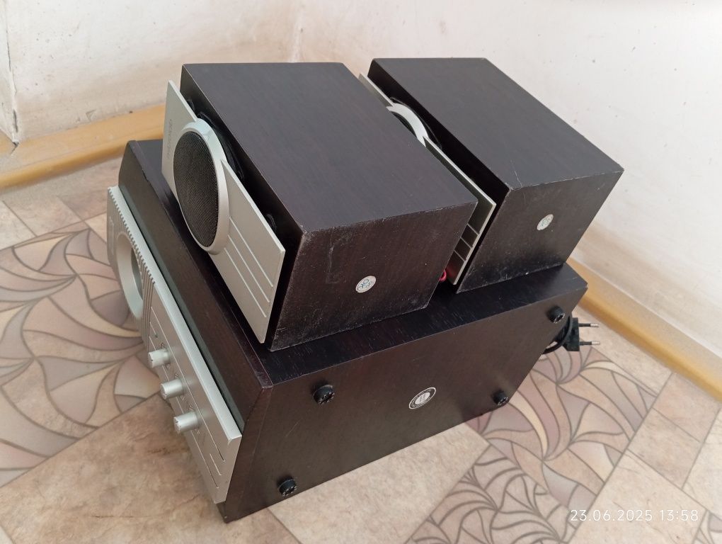 Microlab колонка продаётся