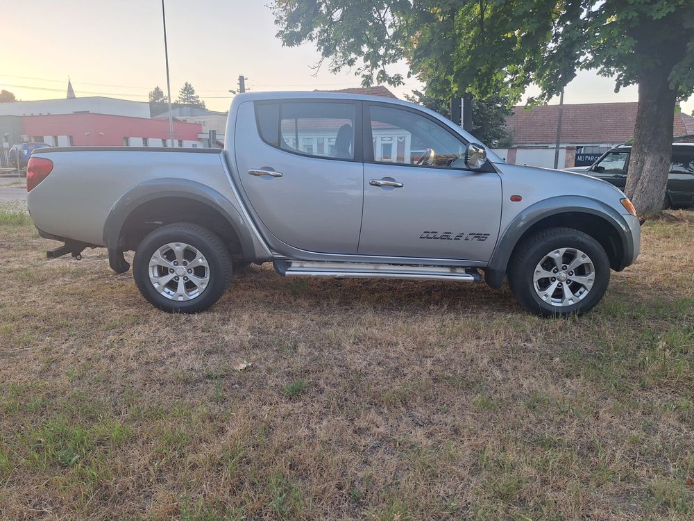 Mitsubishi L200! Recent adus! An 2006! 4x4! Kilmatronic!