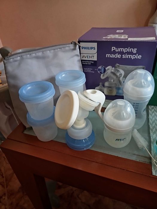 Ръчна помпа Авент +шишета+контейнерчета за храна.