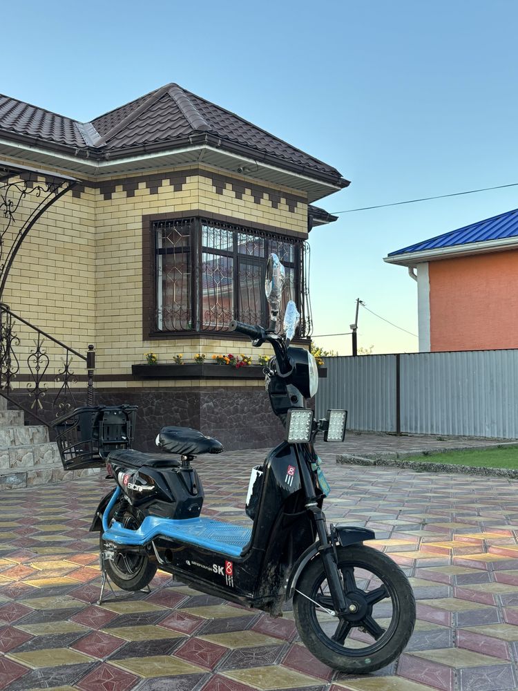 Продается Скутер Sk8