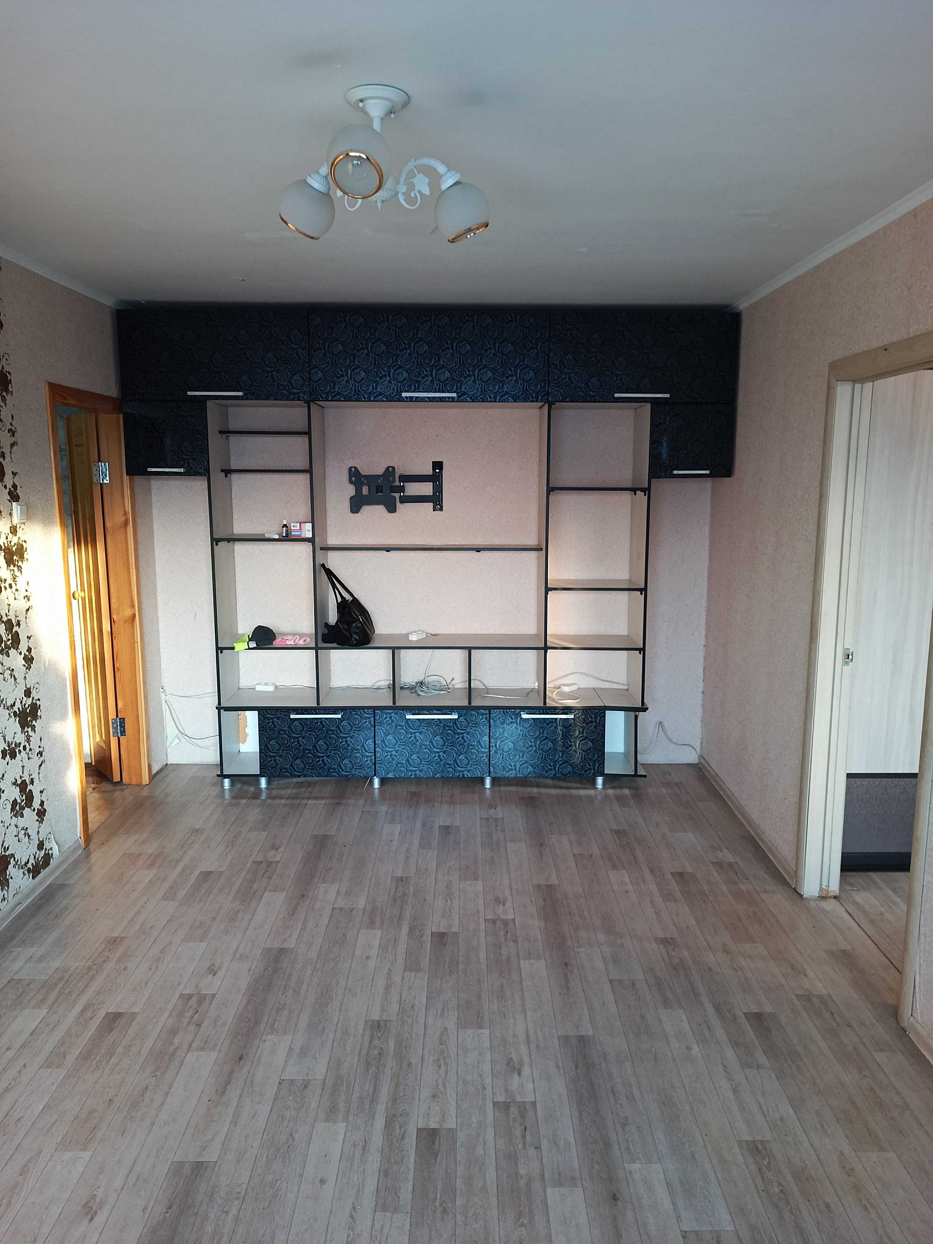 Продается 2ком кв район уюта 2/5 этаж