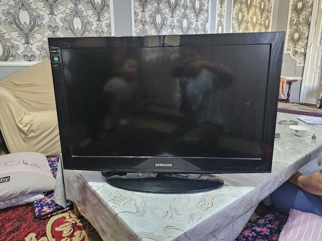 Samsung 32 lik televizor sotiladi