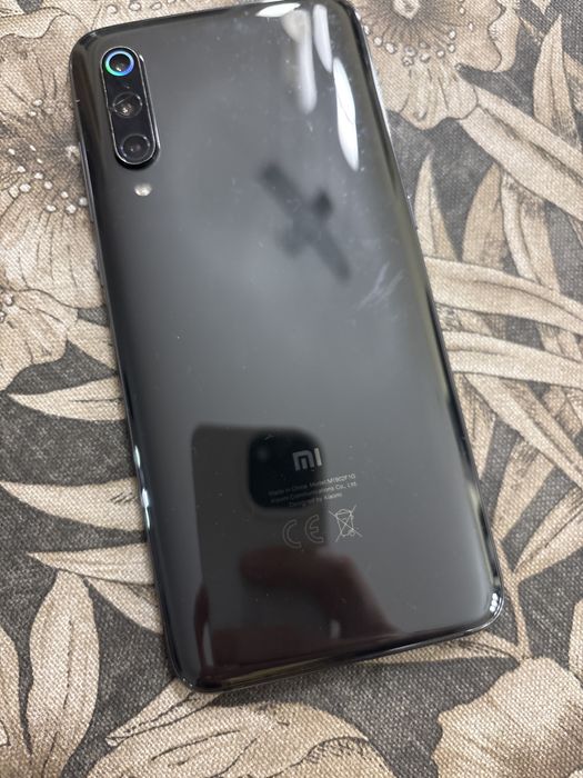 Телефон Xiaomi mi 9 64gb