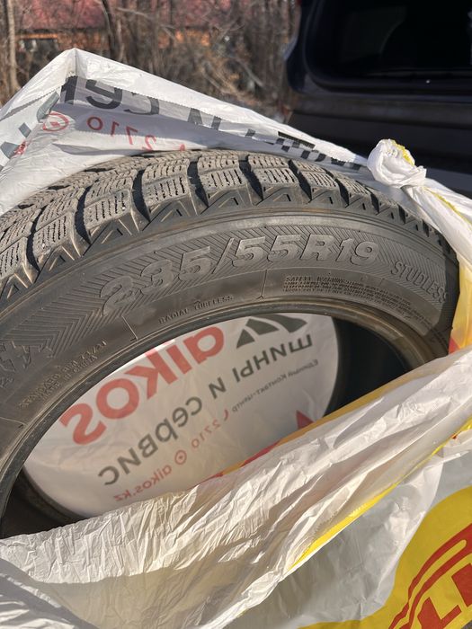 Зимние шины Green Max 235/55 R19 в отличном состоянии