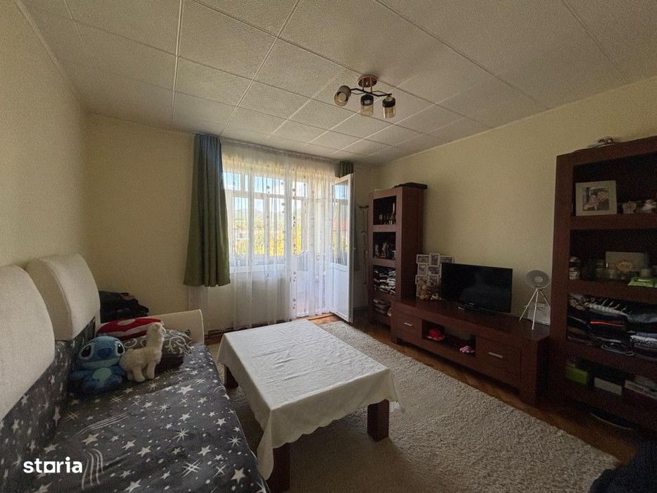Vanzare -Bd. Bucuresti, apartament cu 2 camere, etaj 3