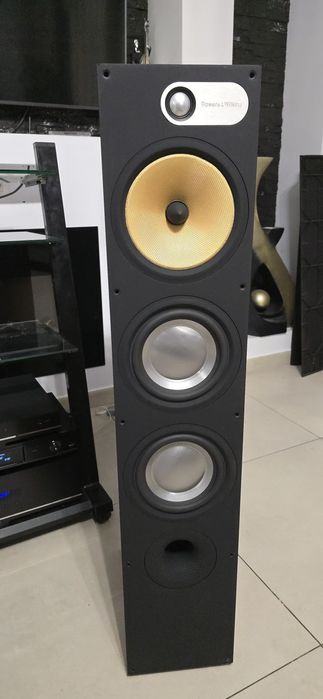 Boxe de podea Bowers & Wilkins B&W 683