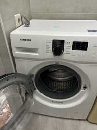 Продается стиральная машинка Samsung 6 кг