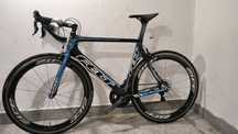 Продавам felt Aero Garmin