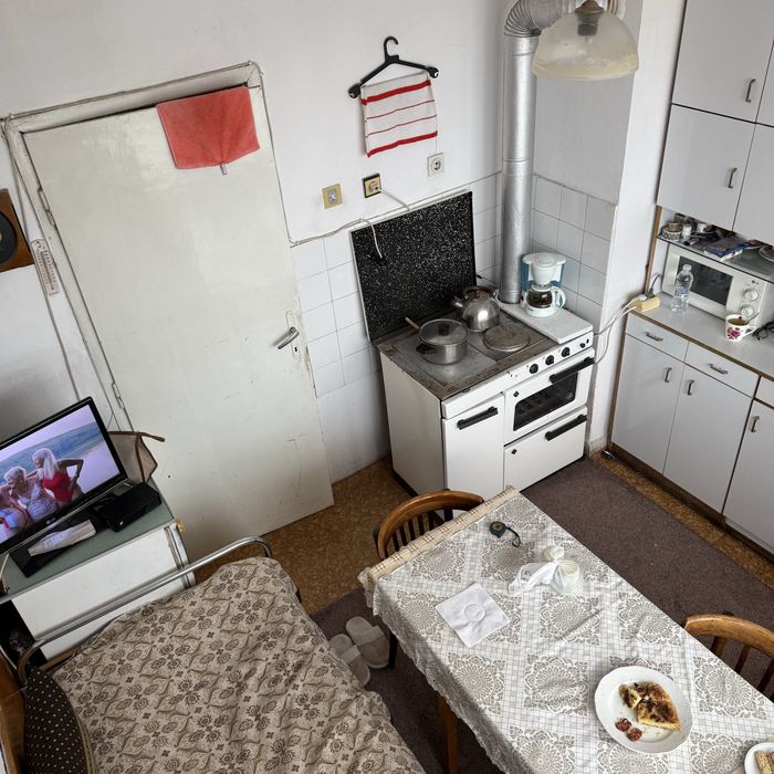 Продава се Тристаен апартамент в Смолян, Стар център - 85 кв.м за 989 €/кв.м - Снимка #17