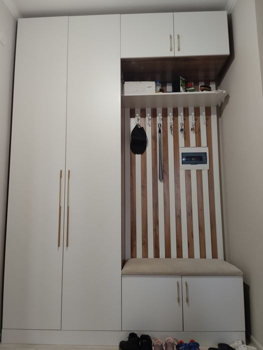 Шкаф для прихожей