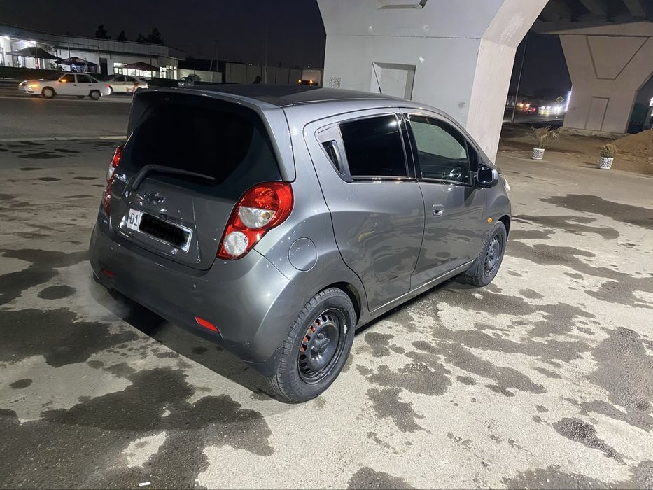 Spark sotiladi 2 poz