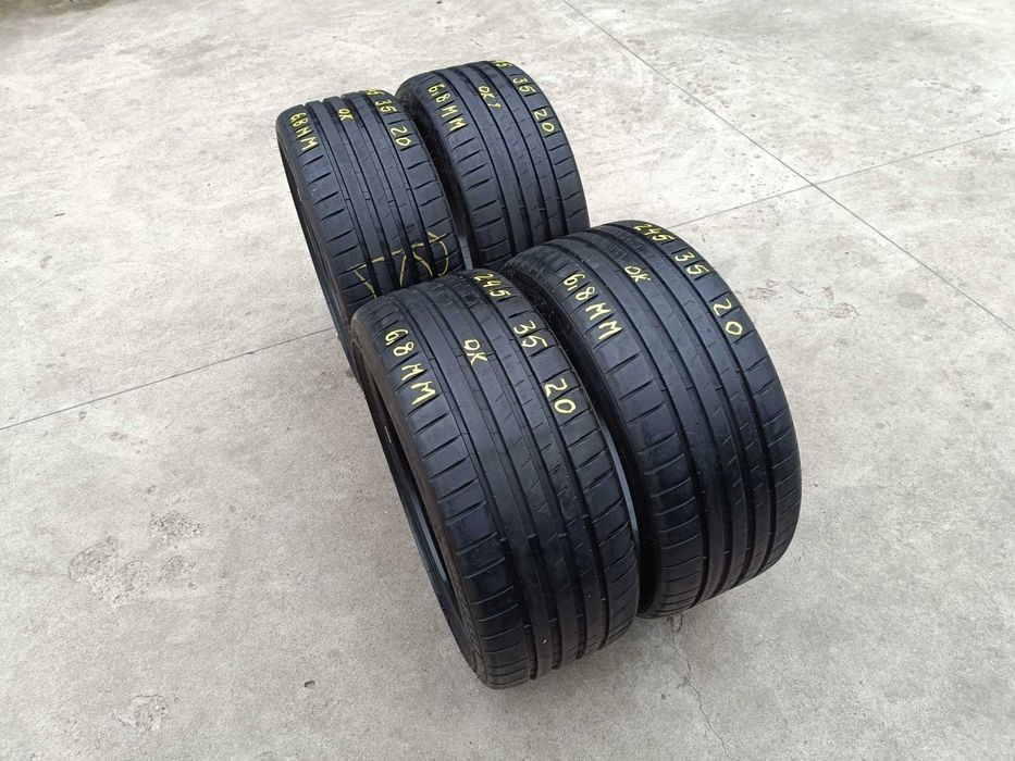 Doua anvelope de vara 245 35 20 michelin pilot sport 4S