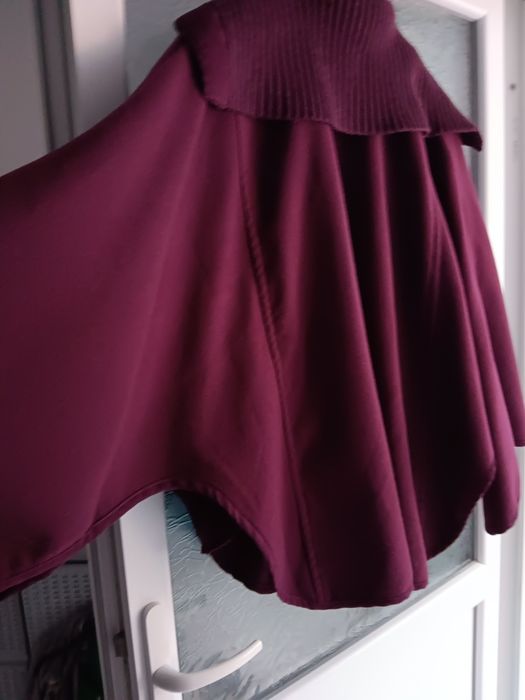 Capa elegantă grena