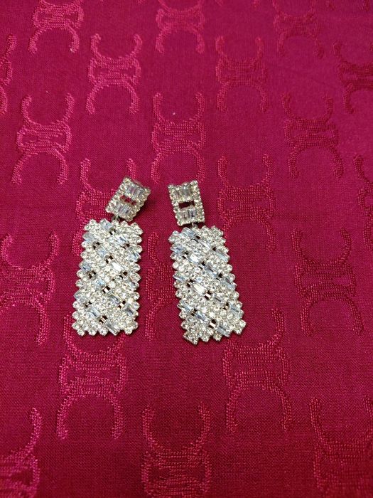 Хаммаси 150 минг сум.Все за 150 тысяч сум