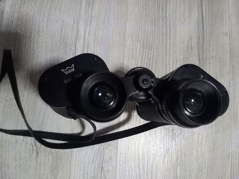 Vând binoclu marca Halina