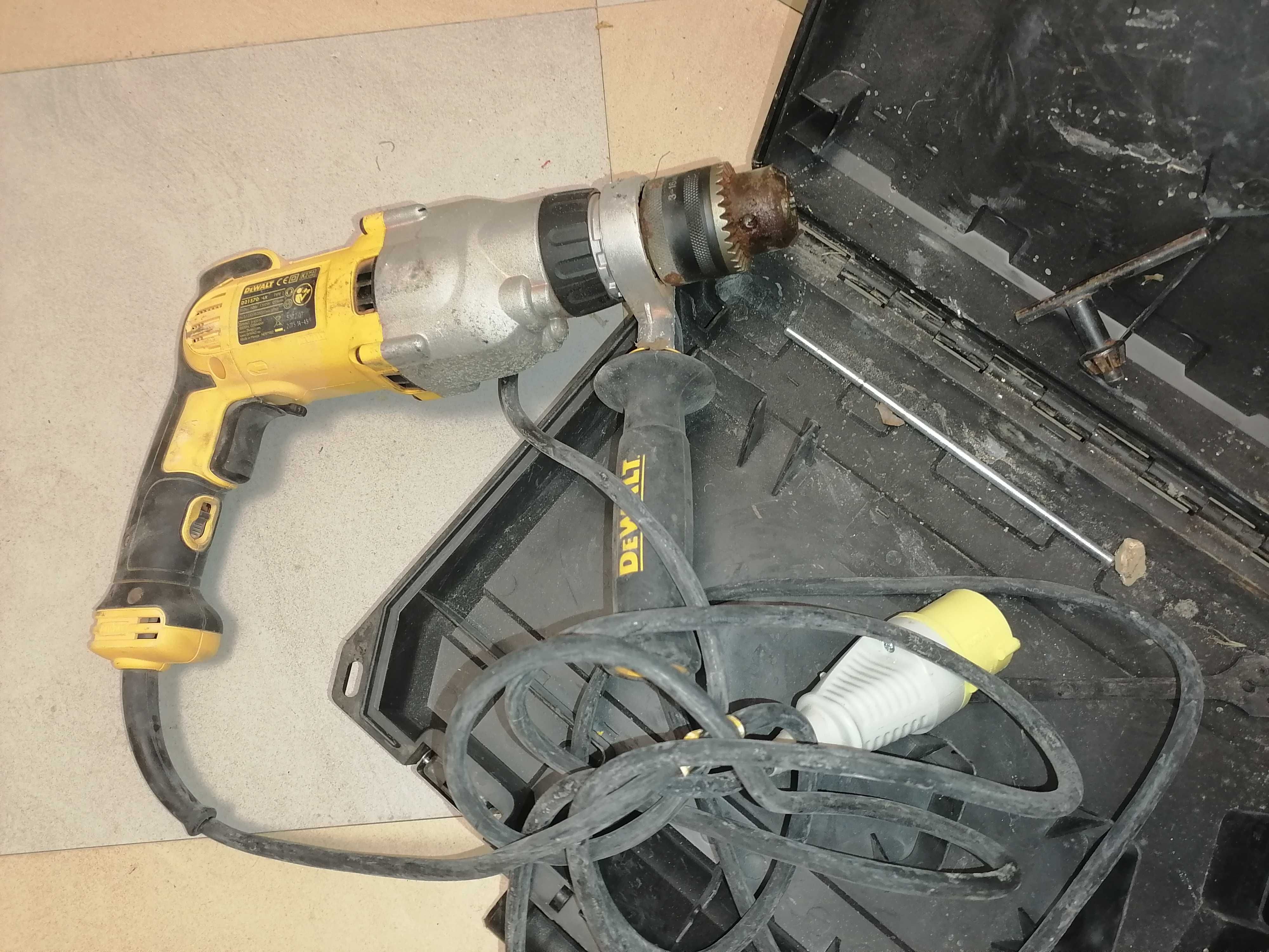 Mașina de Carotat Dewalt 1300W import Uk