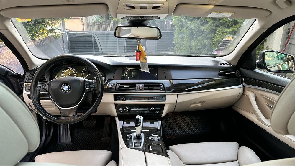 BMW 525d Touring LCI 218 CP/X Drive/Full Option/Head-Up/Panoramic