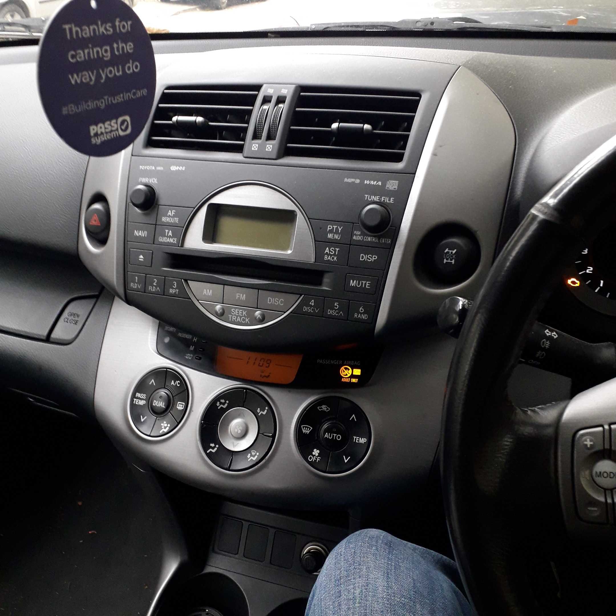 Radio mp3,modul clima, calculator airbag centuri Toyota Rav4 2006 100k