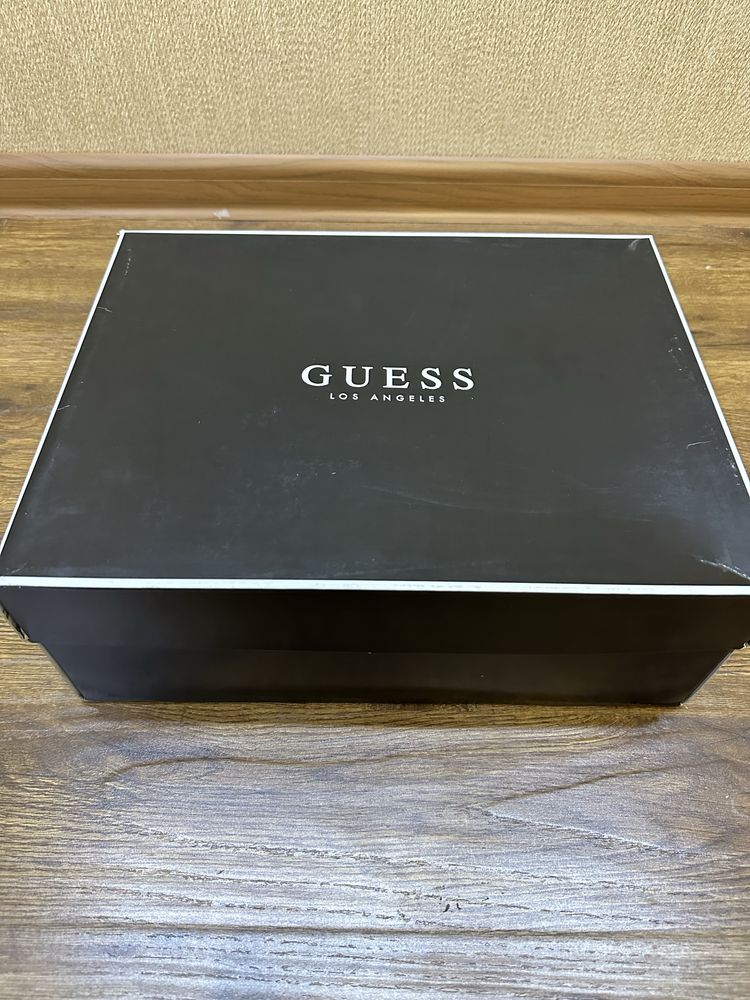 Мужские кроссовки Guess оригинал из Америки