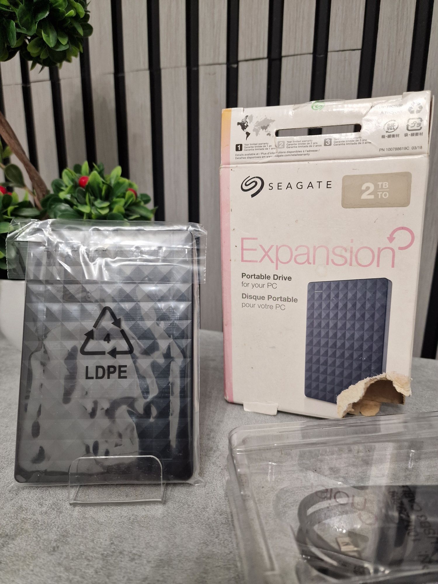 Hard extern 2Tb Seagate Expansion nou / HDD extern