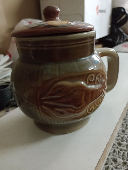 Керамическая посудина.