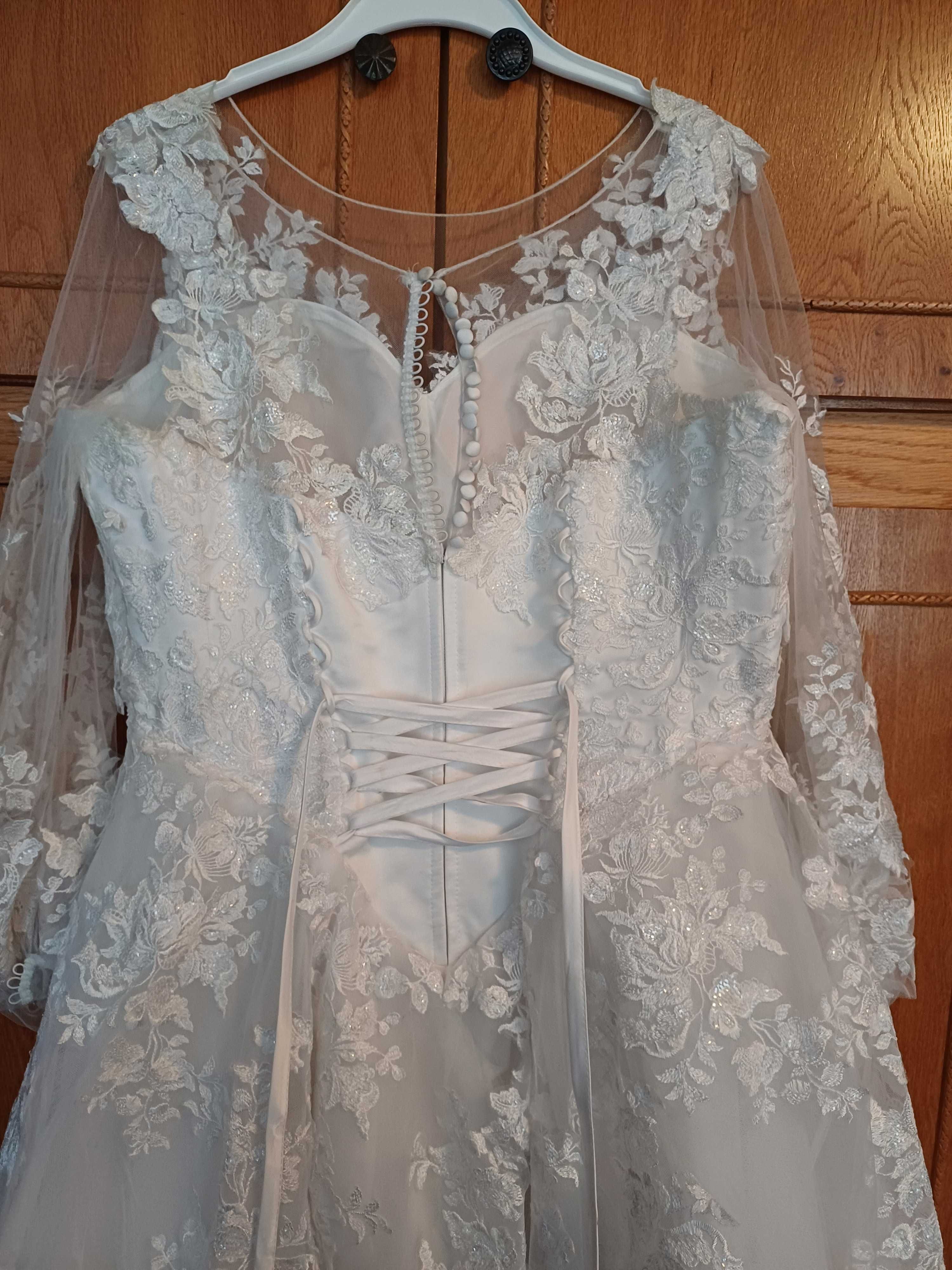 Rochie mireasa marimea 54-56