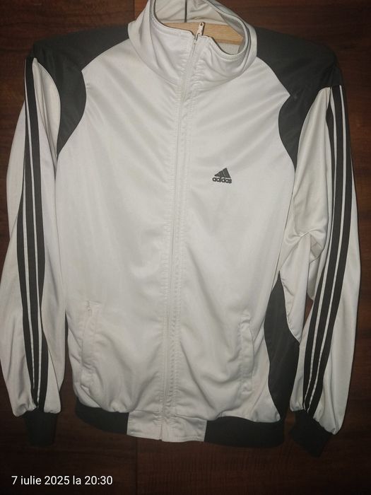 Vând bluză Adidas