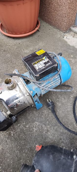 Vând pompe de apa și hidrofor