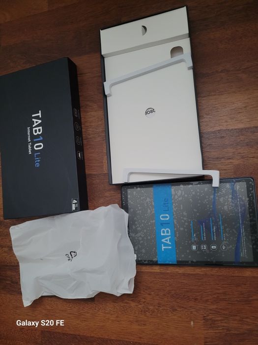 Tableta noua 10inch preț 200lei