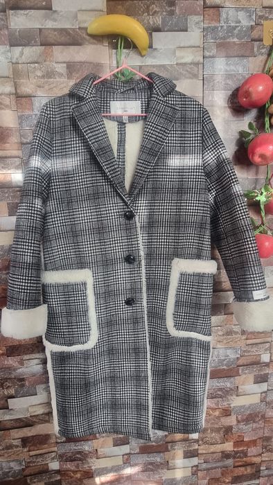 Пальто мехли Брендовий Хитой М размер