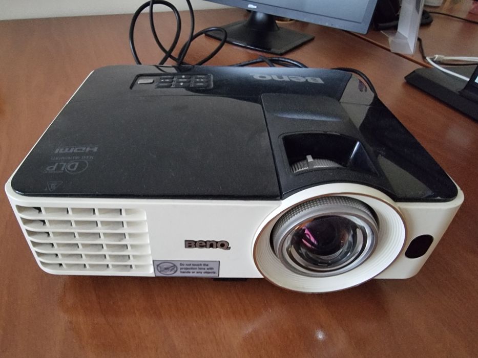 Проектор BENQ MW621 DLP