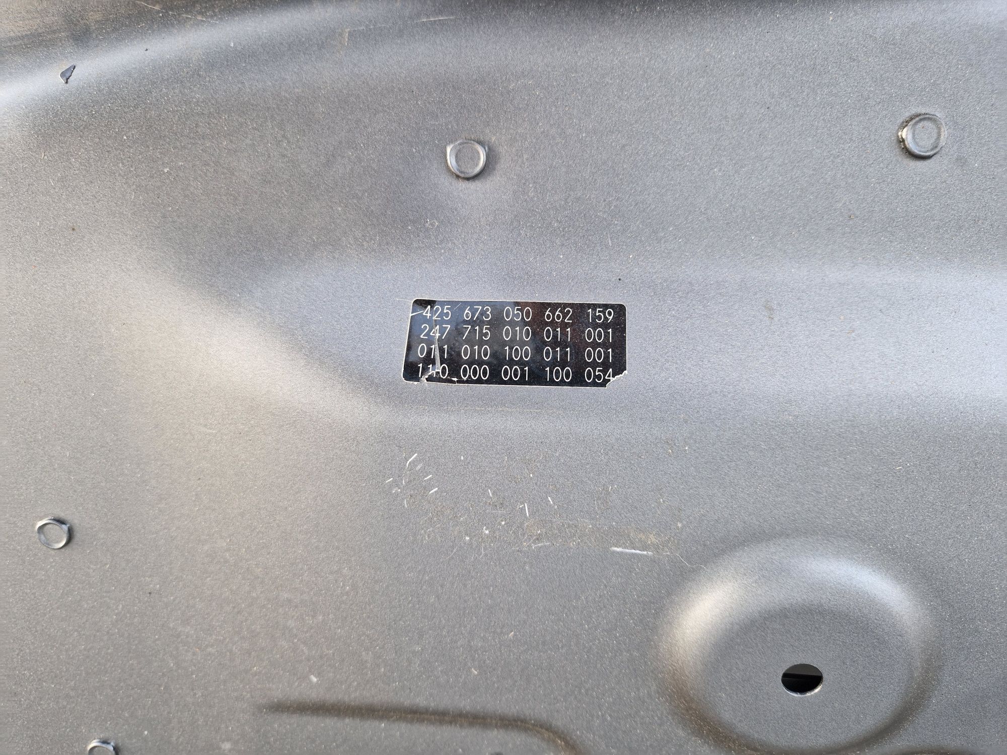 Capota Mercedes GLA H247 2022 aluminiu mic defect