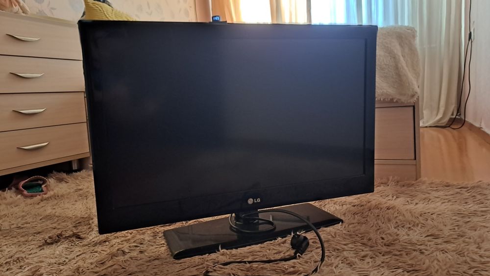 Продам телевизор