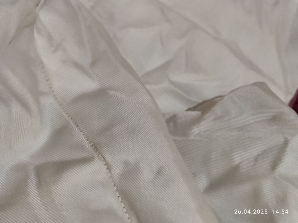Продам бархатное двуспальное покрывало (б/у) 200×180 см