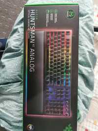 Vand tastaturi razer