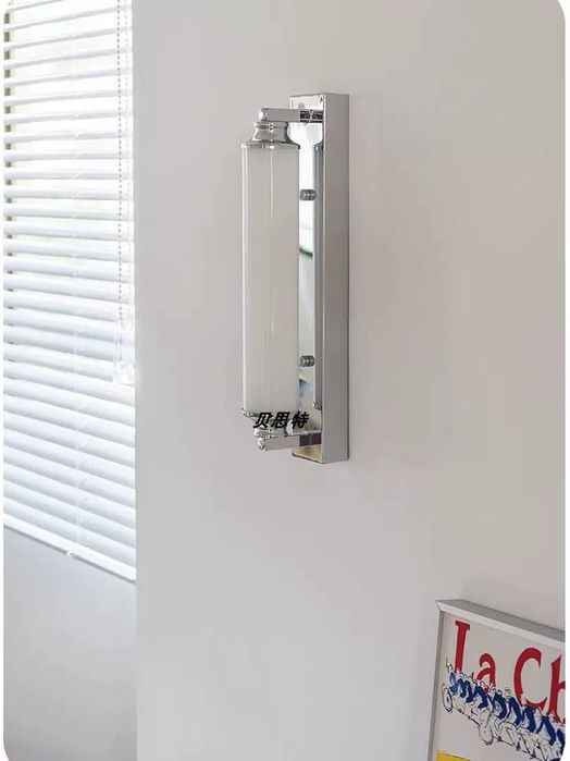 Бра стильный для спальни или кухни, картины