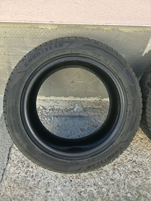 4 бр. зимни гуми
GOODYEAR UltraGrip Performance Plus 215/55R17 97V