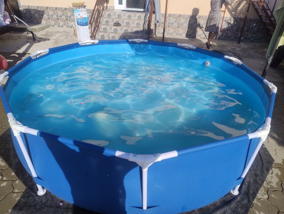 Vând piscină 3.05 m,76cm înălțime