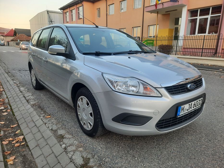 Ford Focus   2010 Diesel  1.6 Euro 5