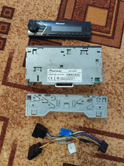 Player auto Pioneer MVH-S100UI