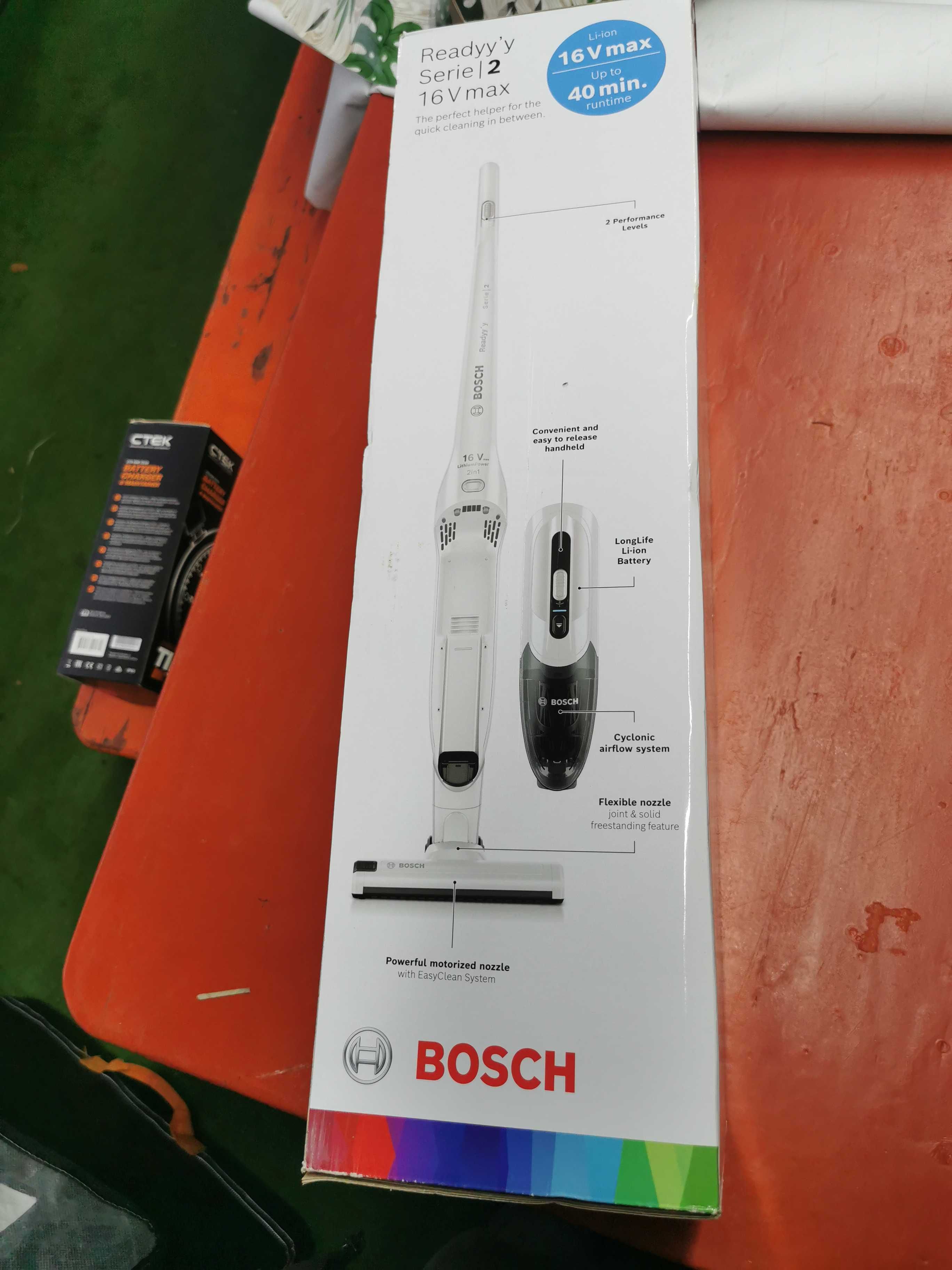 Aspirator vertical bosch readyy serie 2 16v max NOU-SIGILAT