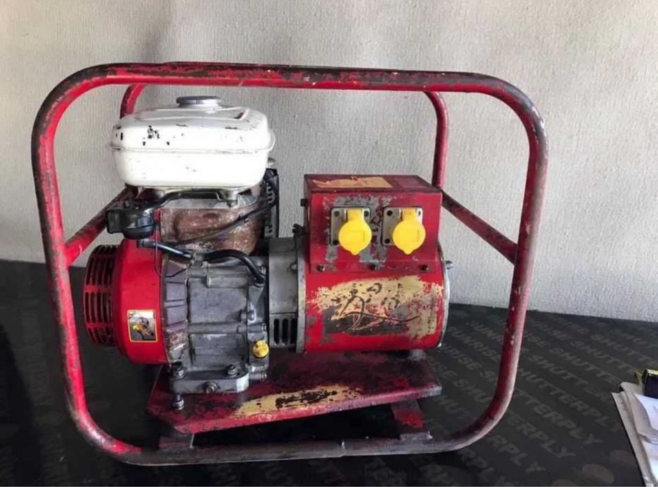 Генератор Honda 9 коня 3.2 kva  ВНОС ЯПОНИЯ