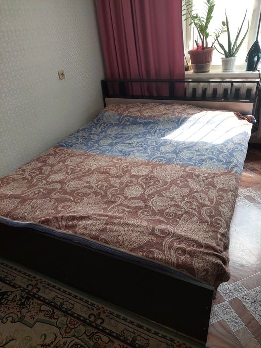 Продам спальный кравать