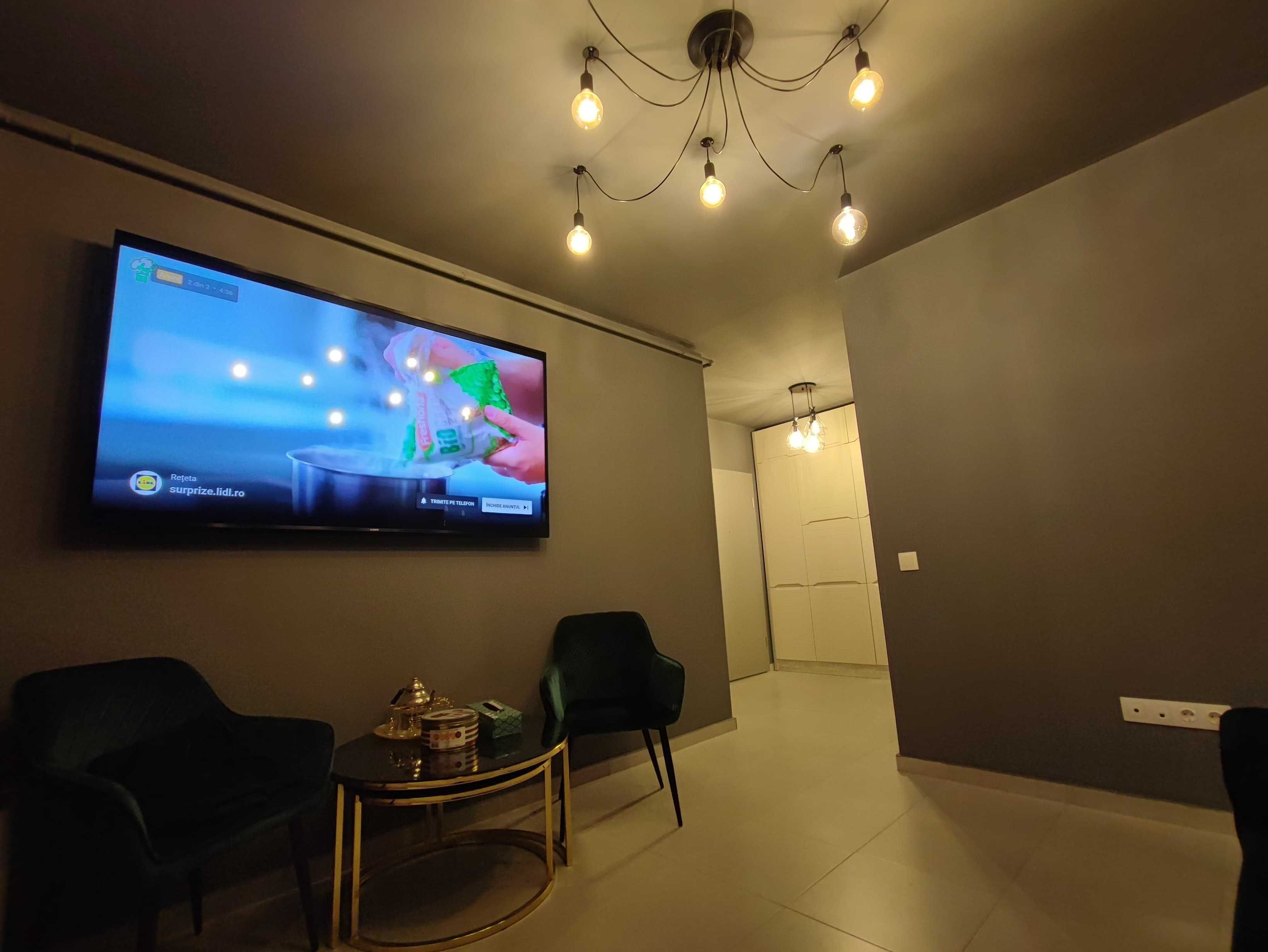 Ap 2 camere - N. Labis 53 - Zona Coresi - cu Parcare, Complet Echipat